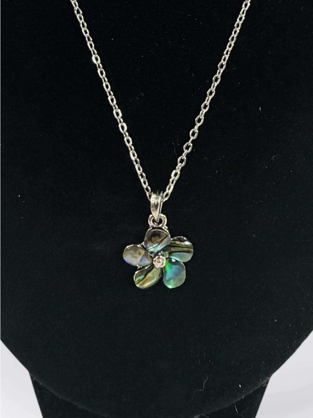 Silver Tone Abalone Flower Petal Necklace Men’s Women’s Green Blue Pendant Charm